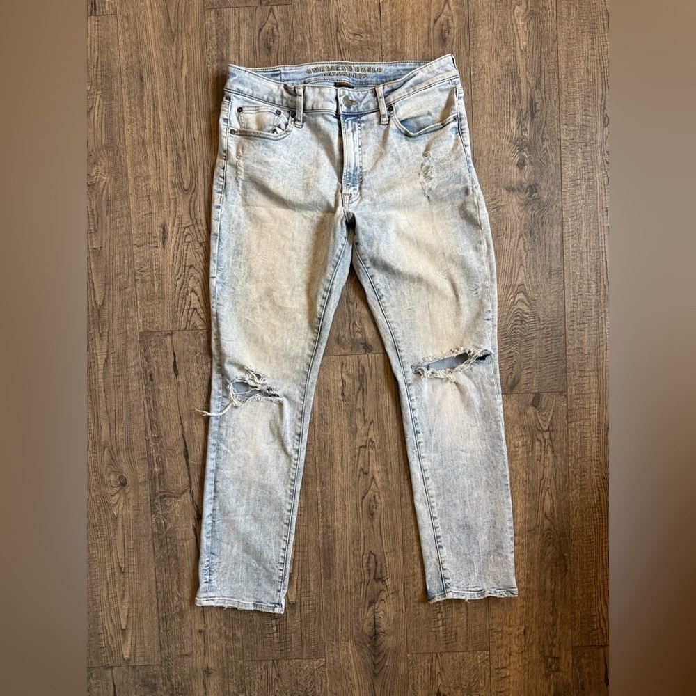 American Eagle Men’s Acid Wash Distressed Slim Jeans- 33x30